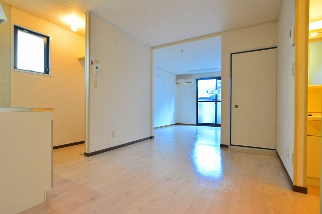 居室・リビング　１２帖のＬＤＫです。