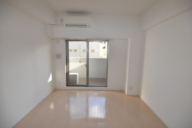 居室・リビング　写真は別のお部屋のものです