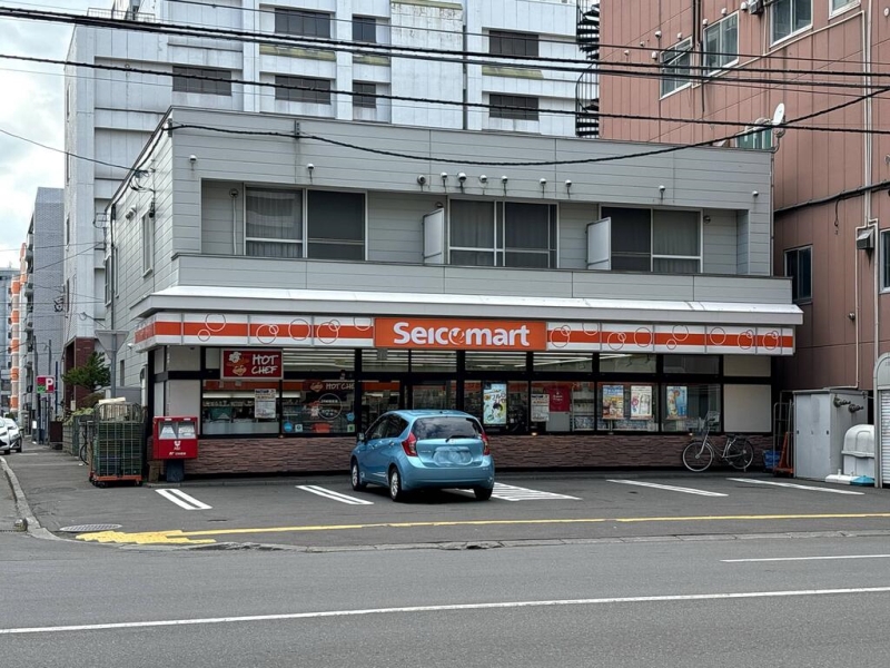 コンビニ　セイコーマート大通店（コンビニ）まで308m