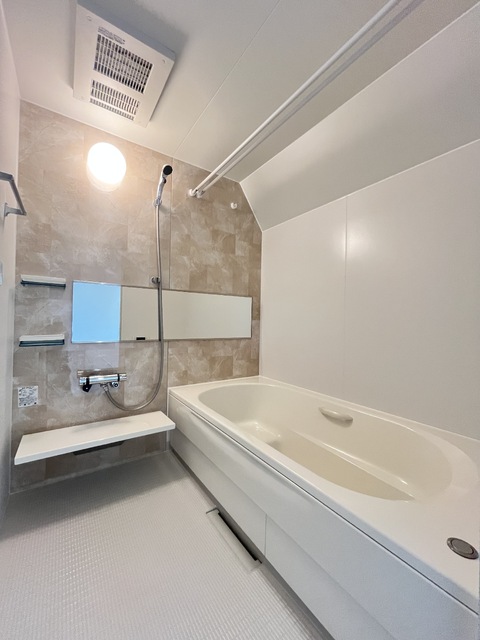 バス・シャワールーム　【建築中】