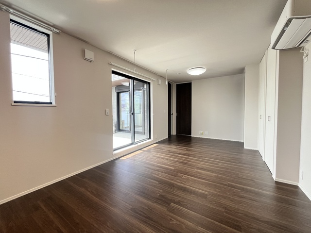 居室・リビング　【建築中】リビング