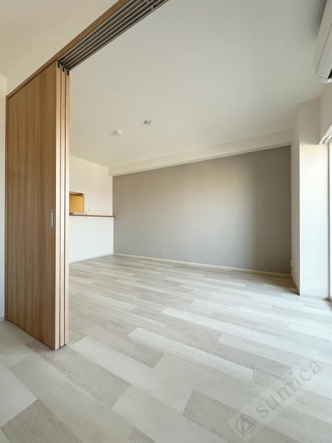 その他部屋・スペース　アクセントクロスがオシャレを演出♪