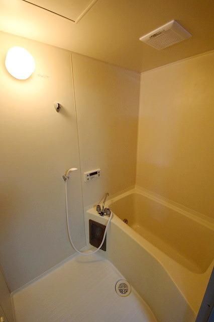 バス・シャワールーム　。・。・一日の疲れを癒すお風呂。・。・