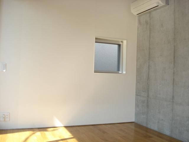 居室・リビング　★８帖の広々居室★