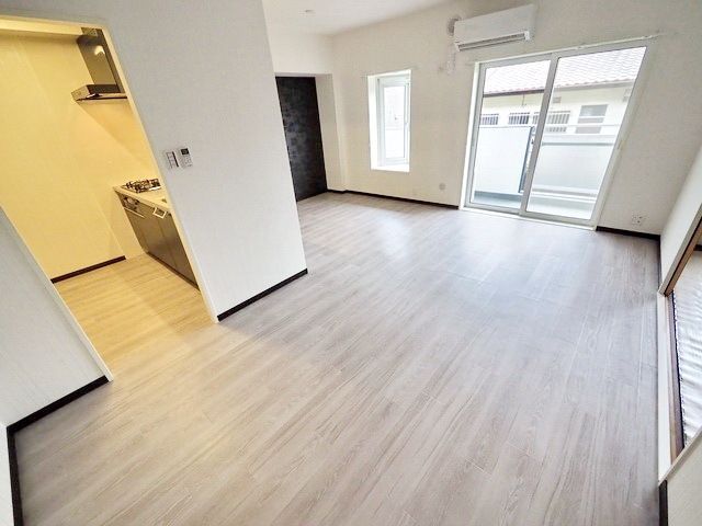 居室・リビング　★広々としたお部屋★