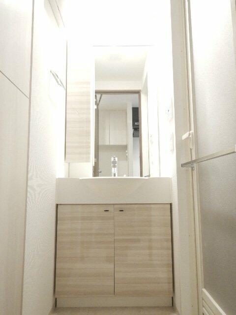 洗面設備　使いやすい洗面所です?