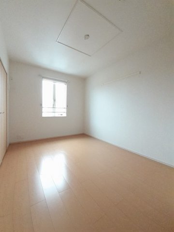 その他部屋・スペース　明るい色調の室内です