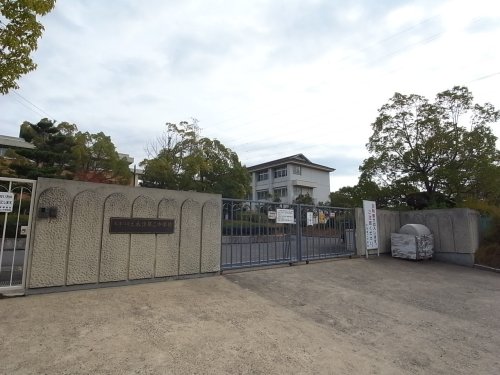 中学校　木津川市立木津第二中学校（中学校）まで510m