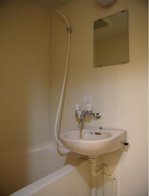 バス・シャワールーム　バストイレ別