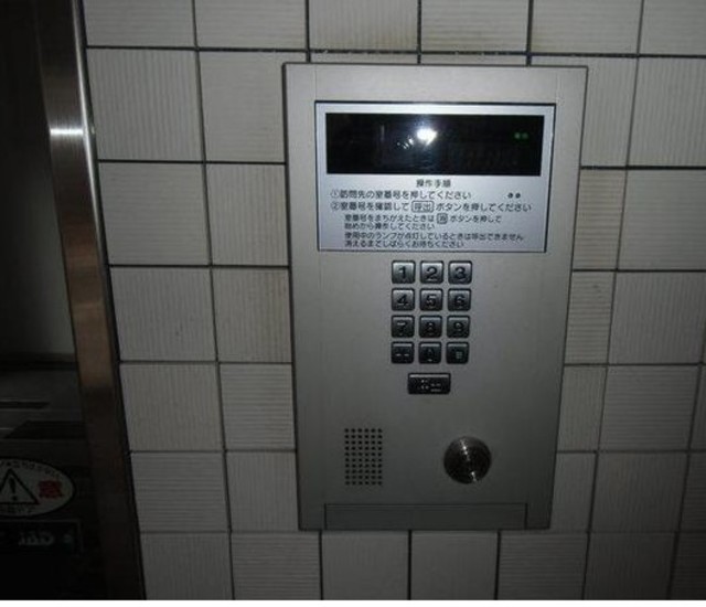 セキュリティ　オートロック完備