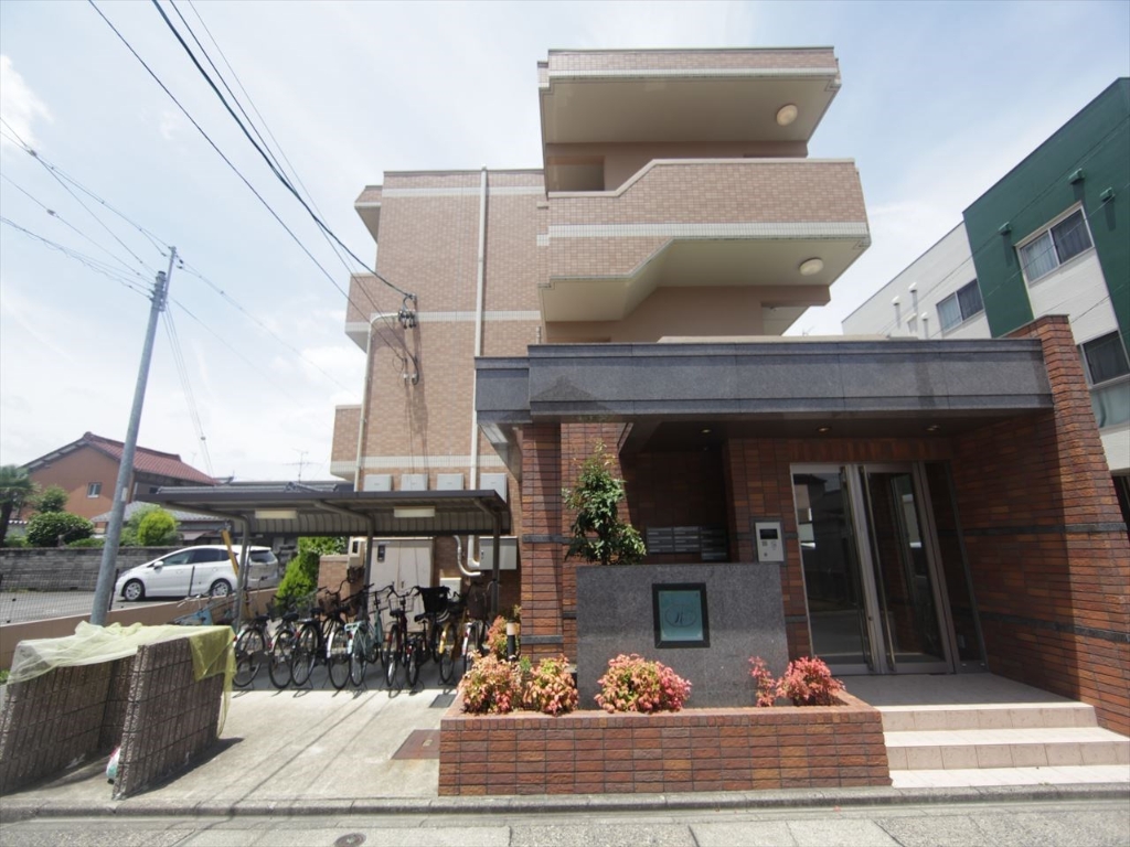 建物外観　外観　オートロック付　外壁タイル張り　屋根付き駐輪場