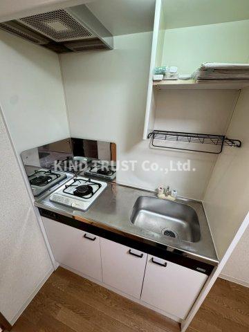 キッチン　コンパクトなキッチンで掃除もラクラク