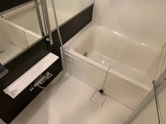 バス・シャワールーム　※別部屋参考写真