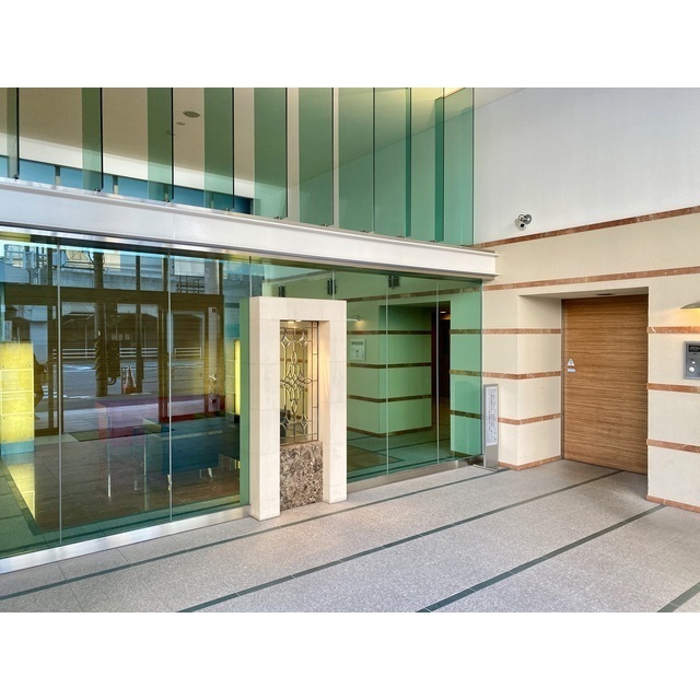 エントランス　2020年4月撮影　エントランス