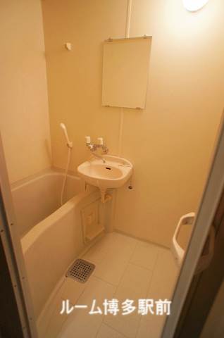 バス・シャワールーム　同型イメージ