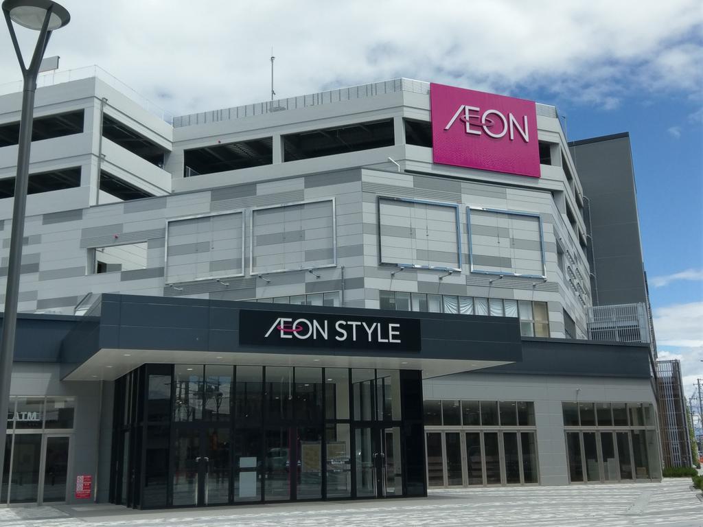 ショッピングセンター　イオンスタイル仙台卸町（ショッピングセンター）まで1013m