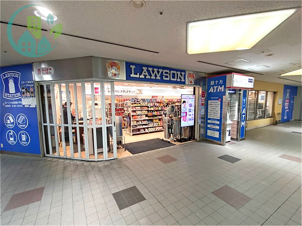 コンビニ　ローソン HA阪急六甲店（コンビニ）まで295m