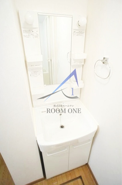 洗面設備　洗面台です。