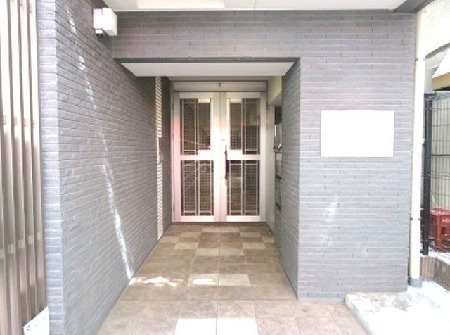 エントランス　毎日通るエントランスはこのようになっています♪