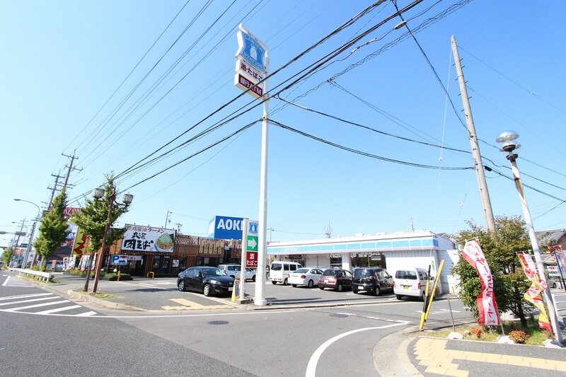 コンビニ　ローソン名古屋西インター店（コンビニ）まで674m