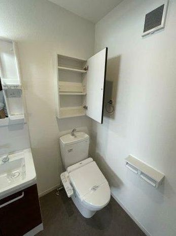 トイレ　トイレ