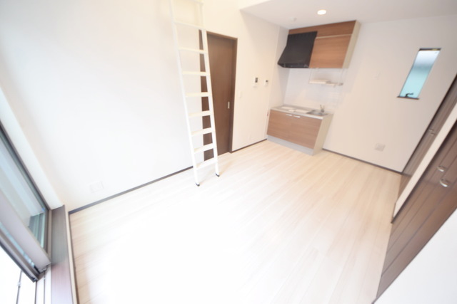 居室・リビング　～別号室参考写真～