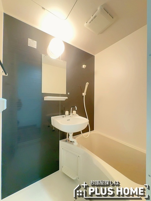 バス・シャワールーム　類似写真