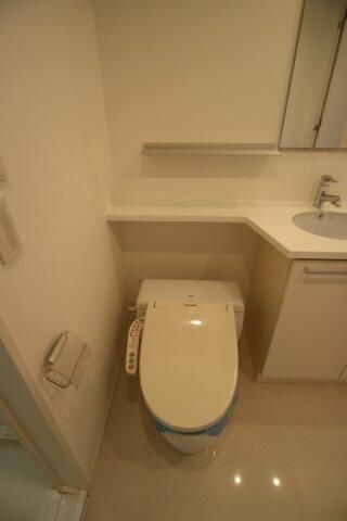 トイレ　清潔感のあるトイレです