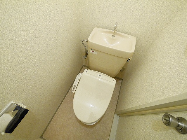 トイレ　清潔感のあるトイレです