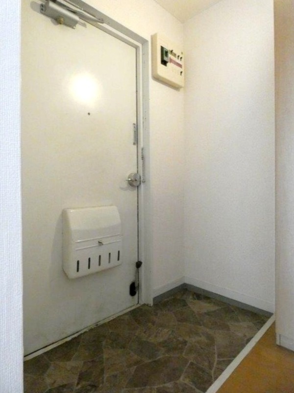 玄関　図面と現状に相違がある場合には現状を優先