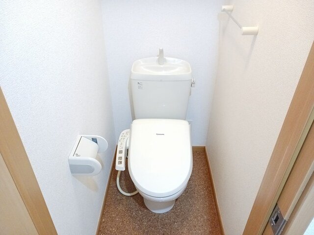 トイレ　ゆったりとした空間のトイレです