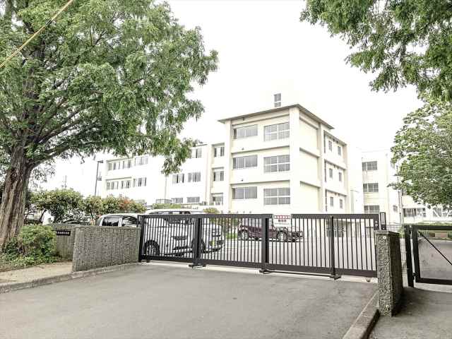 小学校　共和西小学校（小学校）まで658m