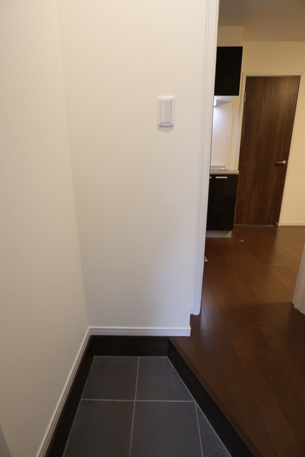玄関　同施工会社の別物件写真です。現況優先です。
