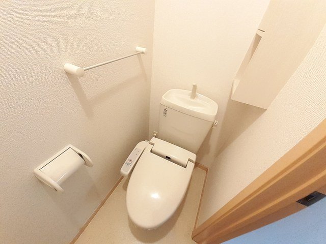 トイレ　トイレもきれいです