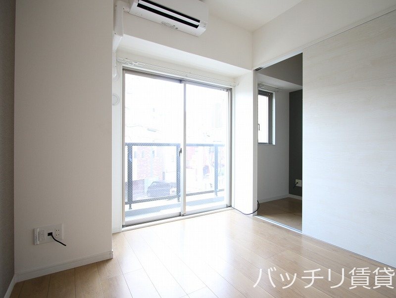 居室・リビング　＊画像は別部屋の為イメージ、現状優先致します