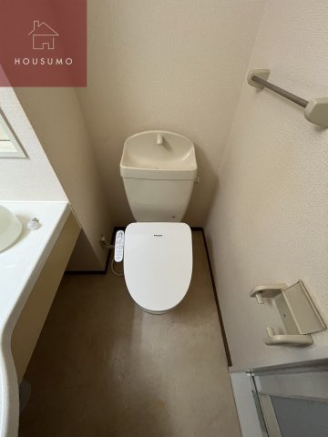 トイレ　ゆったりとした空間のトイレです