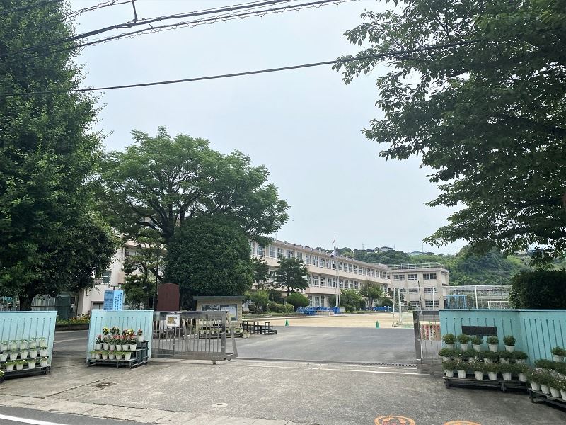 小学校　伊敷小学校（小学校）まで650m