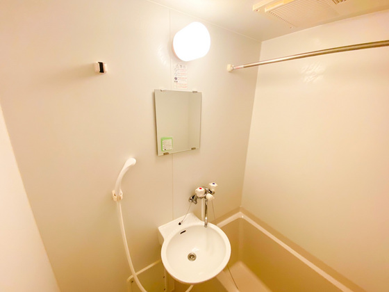 洗面設備　※別部屋の写真です