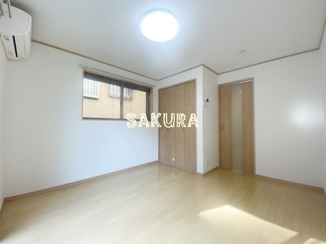 居室・リビング　開放感のあるゆったりとしたお部屋です♪