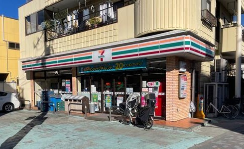 コンビニ　セブンイレブン荒川東尾久2丁目店（コンビニ）まで188m