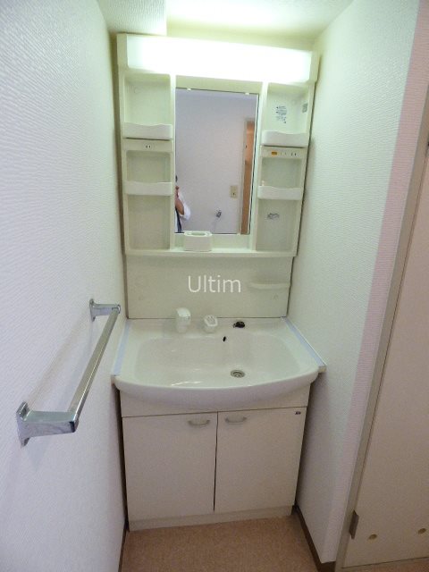 洗面設備　別部屋のお写真です。ご参考までに！