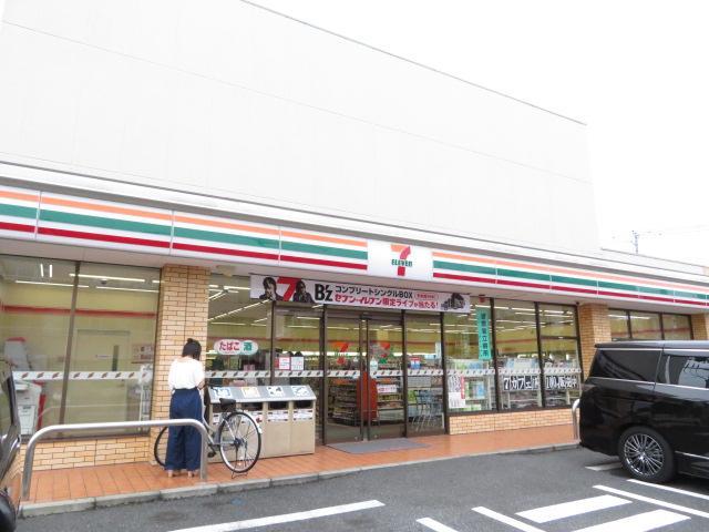 コンビニ　セブンイレブン（コンビニ）まで450m