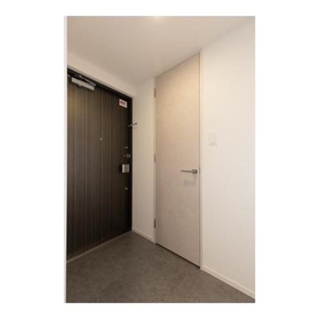玄関　※写真は同タイプ住戸です。
