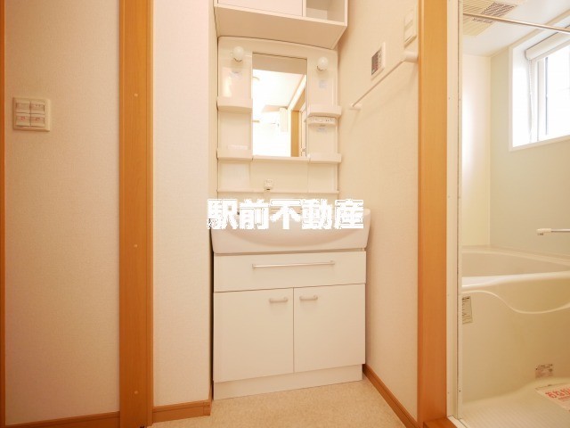 洗面設備　類似物件流用