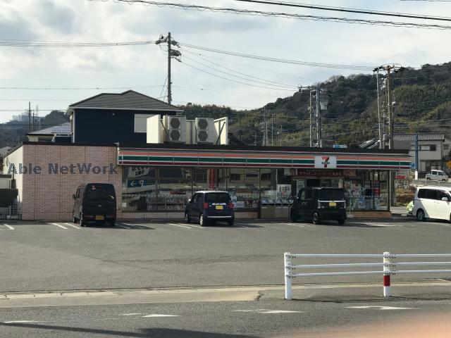 コンビニ　セブンイレブン蒲郡形原町店（コンビニ）まで666m