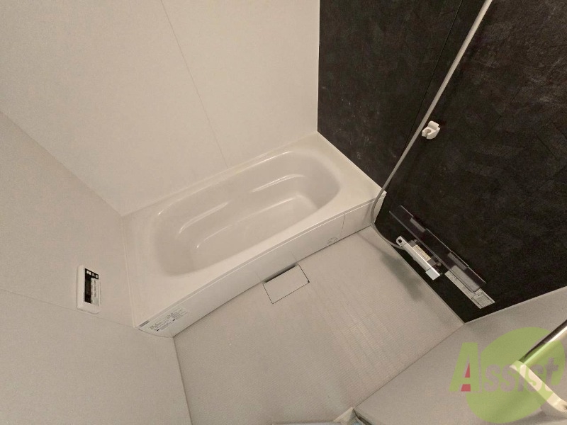 バス・シャワールーム　お風呂になります。一日の疲れを癒してくださいね。