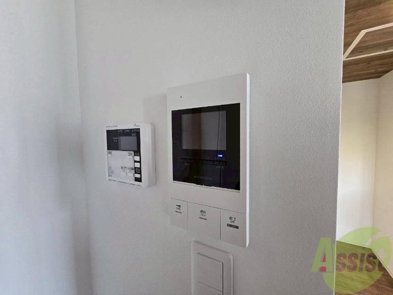 セキュリティ　ＴＶモニター付インターホンです。来客者の顔が見えるので安心！