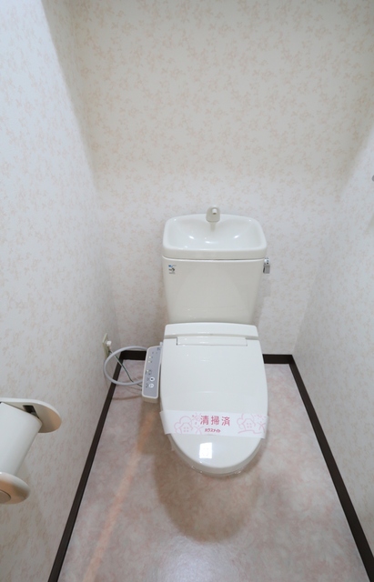 トイレ　☆快適な温水洗浄便座☆