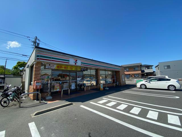 コンビニ　セブンイレブン四日市河原田町店（コンビニ）まで1324m