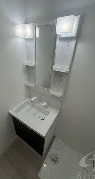 洗面設備　同仕様